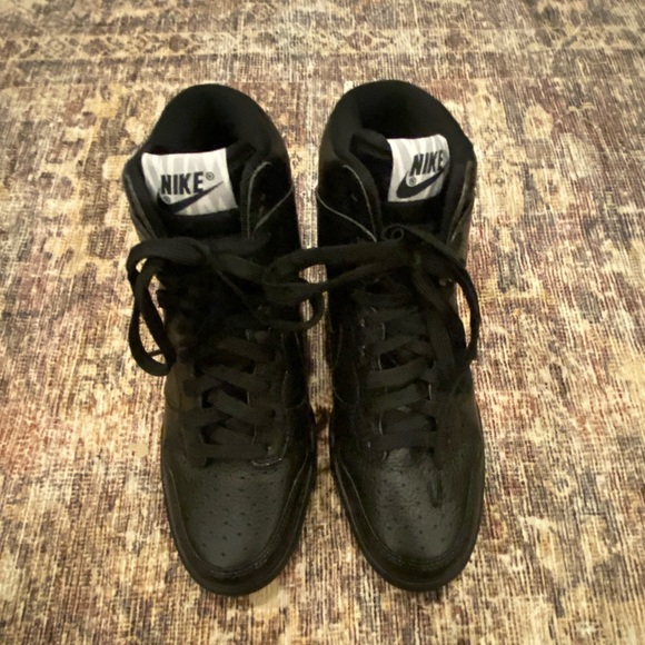Nike Dunk Sky High Hidden Wedge Sneaker - Picture 5 of 8